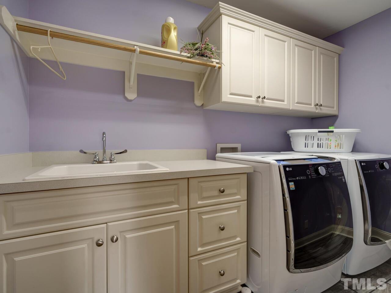 2520 Brook Crossing Circle Raleigh, NC 27606 - Photo 23 of 30 Gallery Image 23