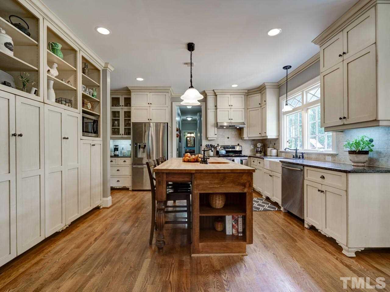2520 Brook Crossing Circle Raleigh, NC 27606 - Photo 9 of 30 Gallery Image 9