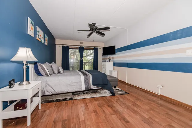 $200,000 | 1504 Woodbridge Road, Unit 2E, Joliet, IL 60436