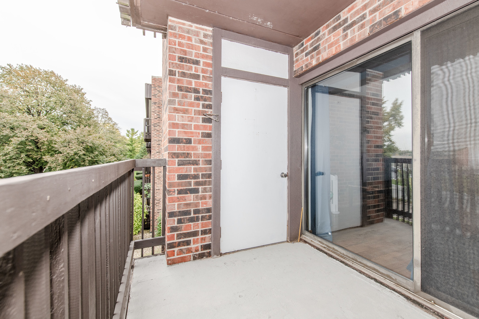 1504 Woodbridge Road, Unit 2E Joliet, IL 60436 - Photo 10 of 34 a view of balcony