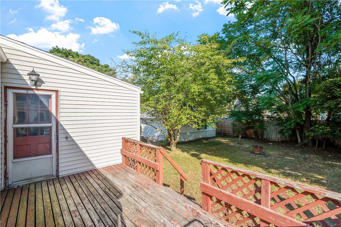 120 Windsor Road Pawtucket, RI 02861 - Photo 7 of 30