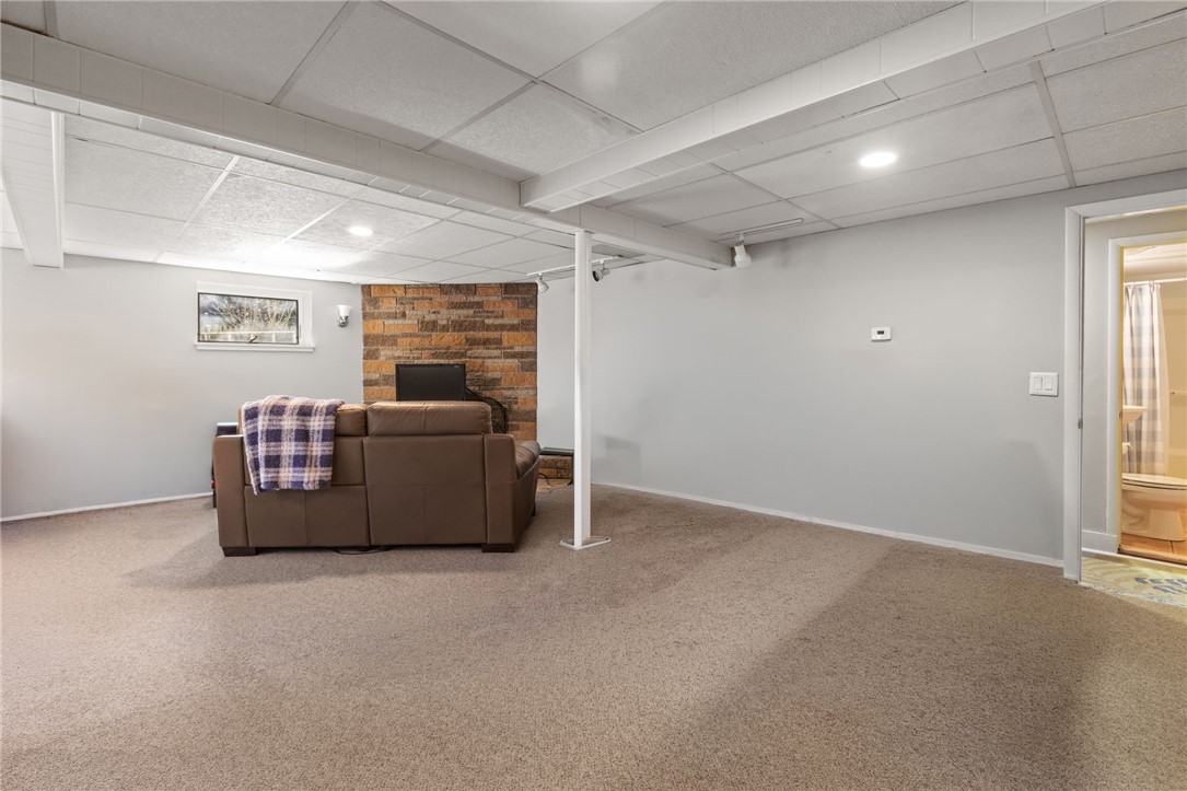 132 Ruggles Avenue Newport, RI 02840 - Photo 21 of 30