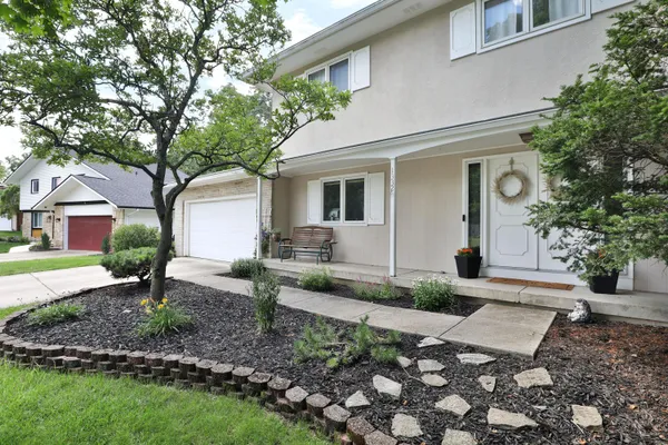 $484,900 | 1332 Brookridge Drive, Columbus, OH 43235