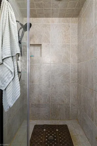 $359,999 | 1 North Forrest Drive, Thomasville, NC 27360