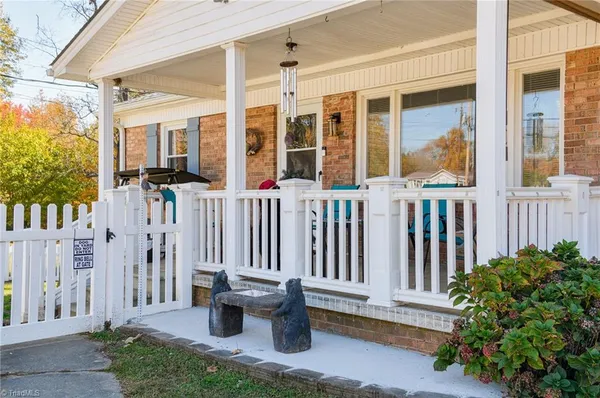 $356,800 | 1 North Forrest Drive, Thomasville, NC 27360
