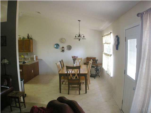 2321 Devine Farm Road Cantonment, FL 32533 - Photo 7 of 23 Breakfast area