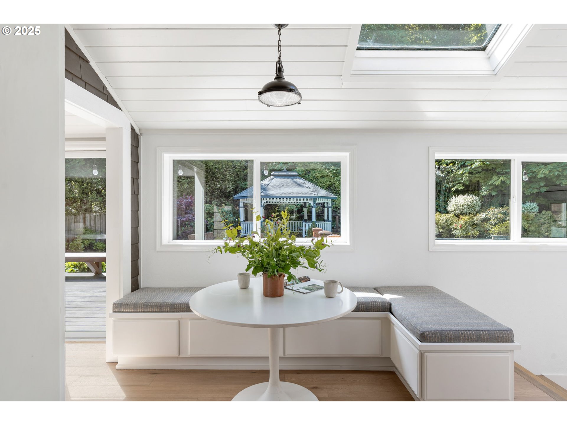 13740 Fielding Road Lake Oswego, OR 97034 - Photo 14 of 41 a dining room with furniture and window