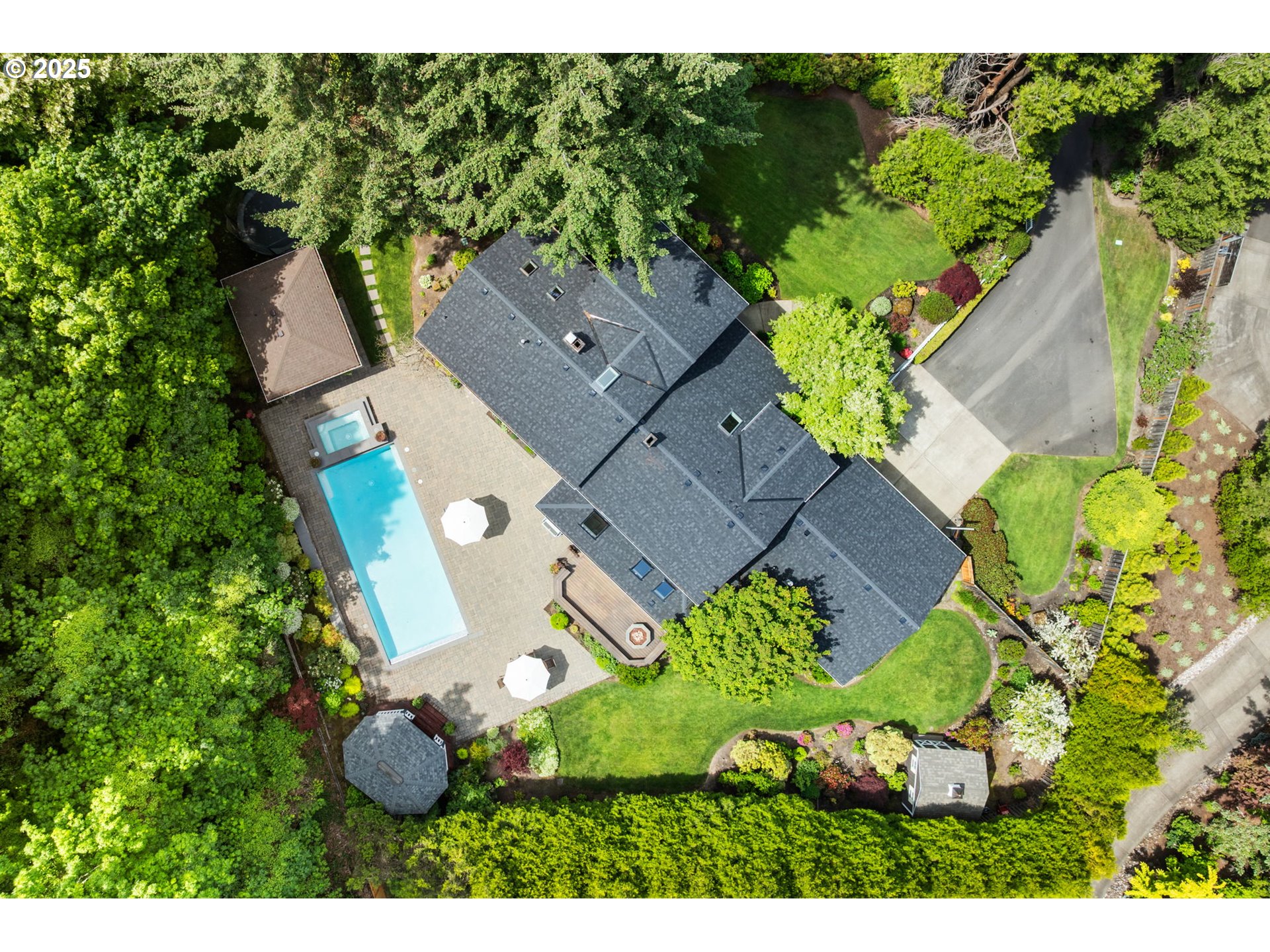 13740 Fielding Road Lake Oswego, OR 97034 - Photo 33 of 41 an aerial view of house with yard