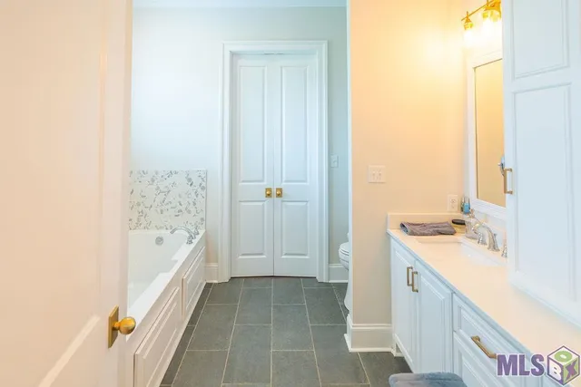 $499,900 | 200 Rue Saint Sydney, Houma, LA 70360