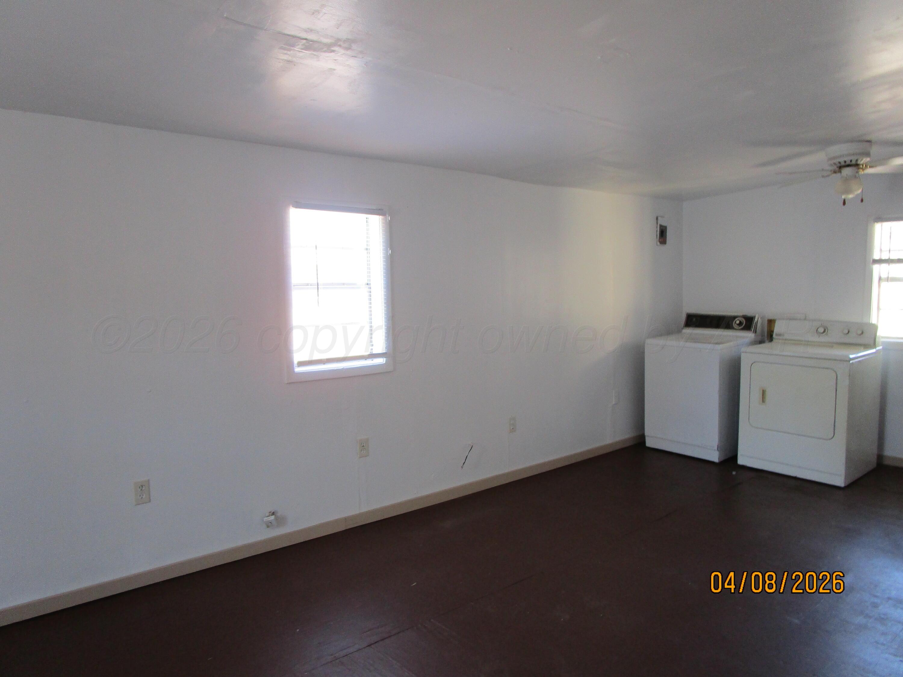 705 North Florida Street Borger, TX 79007 - Photo 4 of 7 Master Bedroom