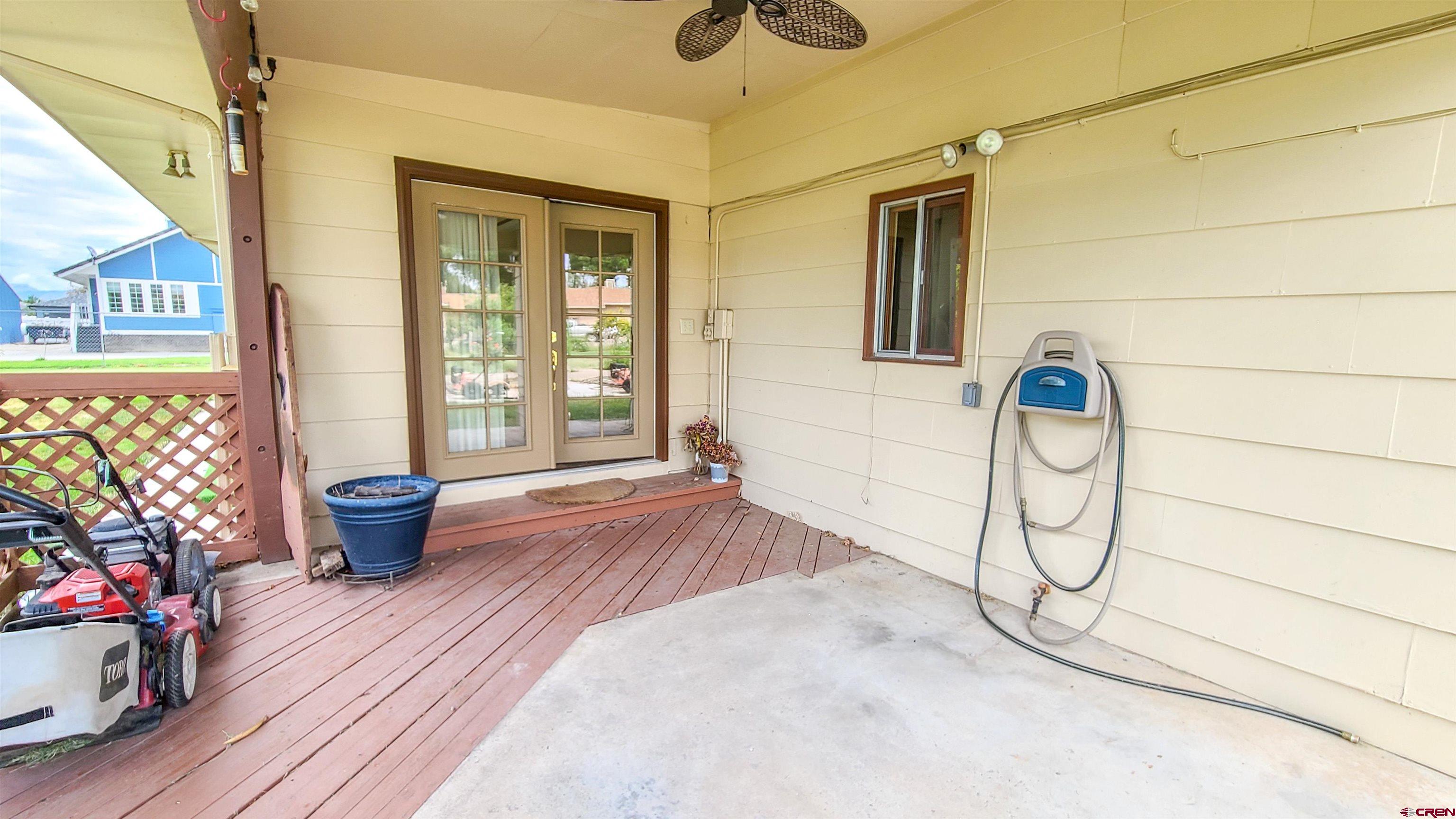 2916 East 7/8 Road Grand Junction, CO 81504 - Photo 31 of 35 a bedroom with furniture and window