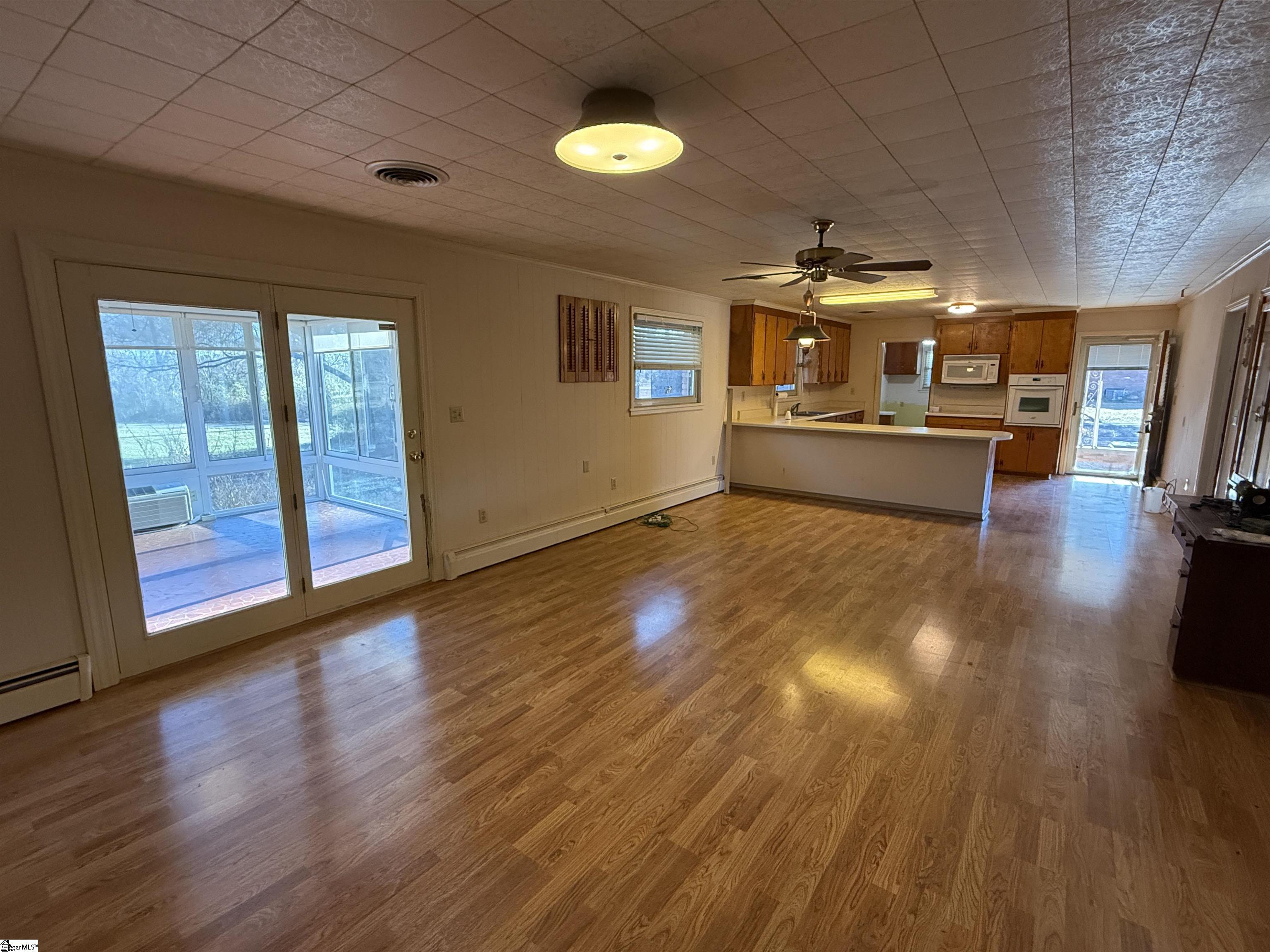 600 North Adair Street Clinton, SC 29325 - Photo 14 of 42
