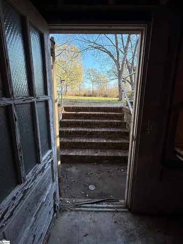 $235,000 | 600 North Adair Street, Clinton, SC 29325