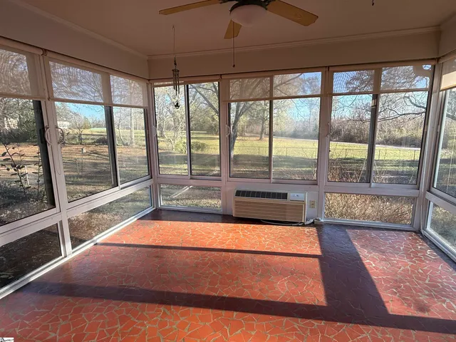 $235,000 | 600 North Adair Street, Clinton, SC 29325