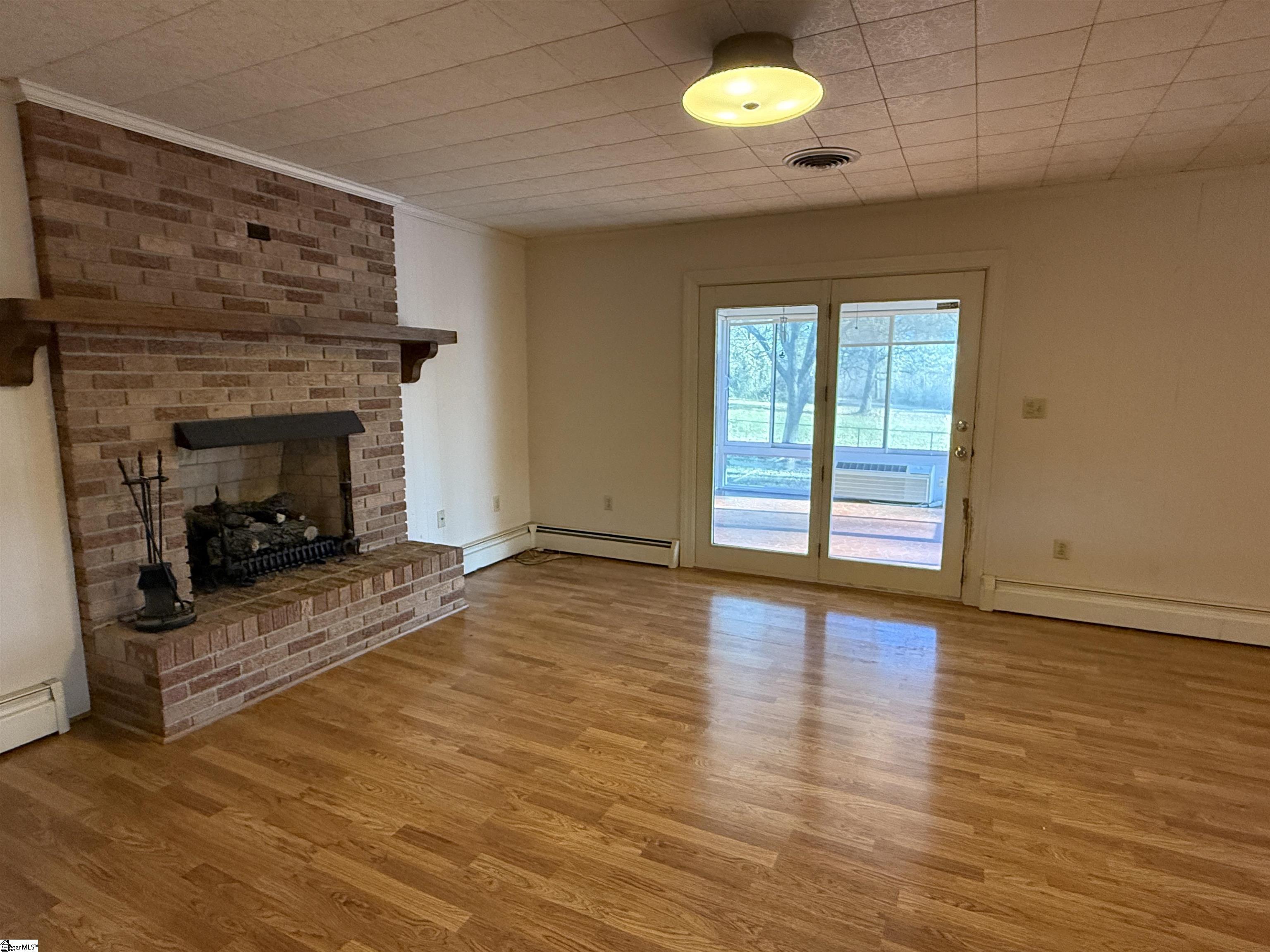 600 North Adair Street Clinton, SC 29325 - Photo 5 of 42