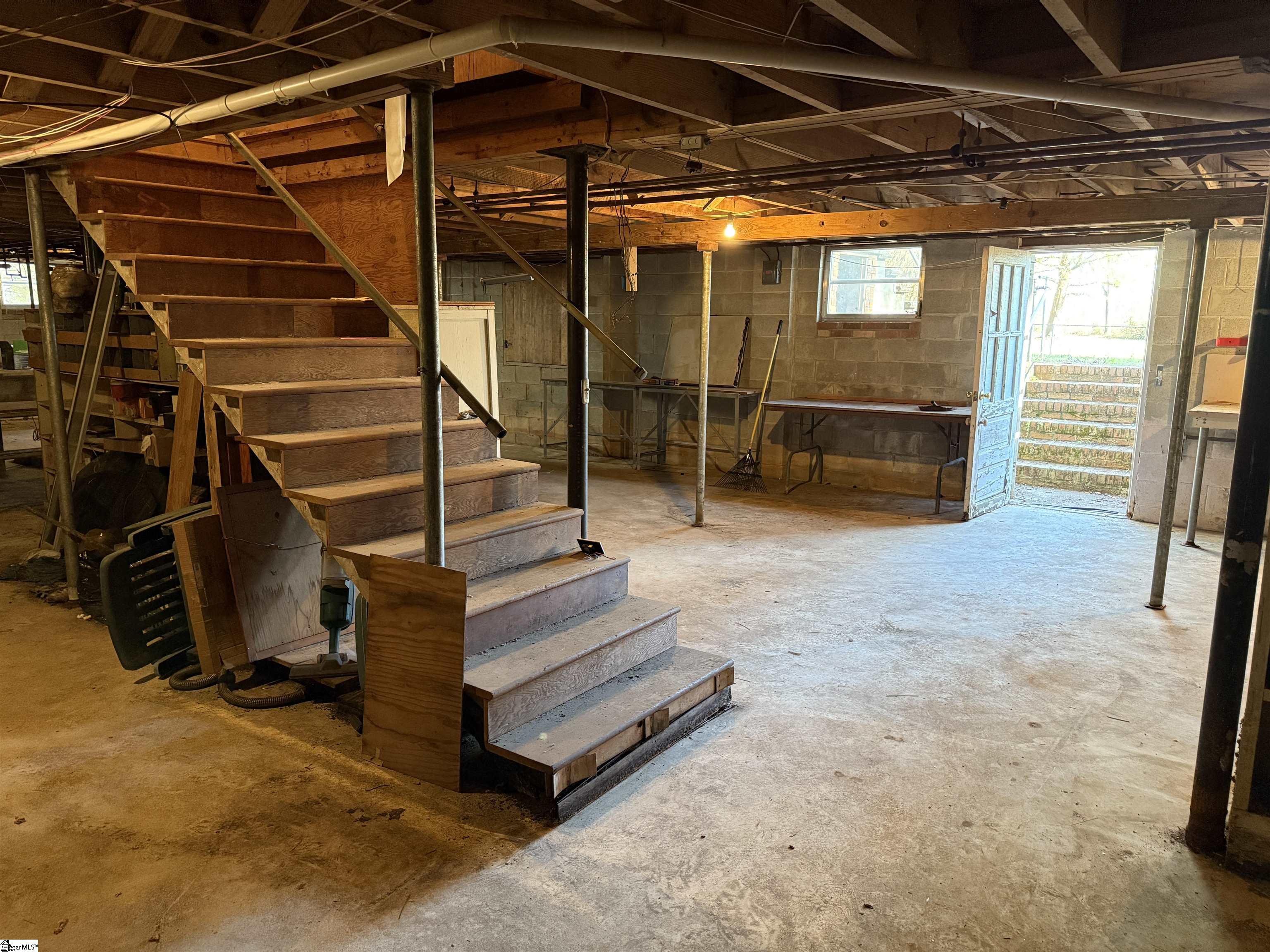 600 North Adair Street Clinton, SC 29325 - Photo 6 of 42