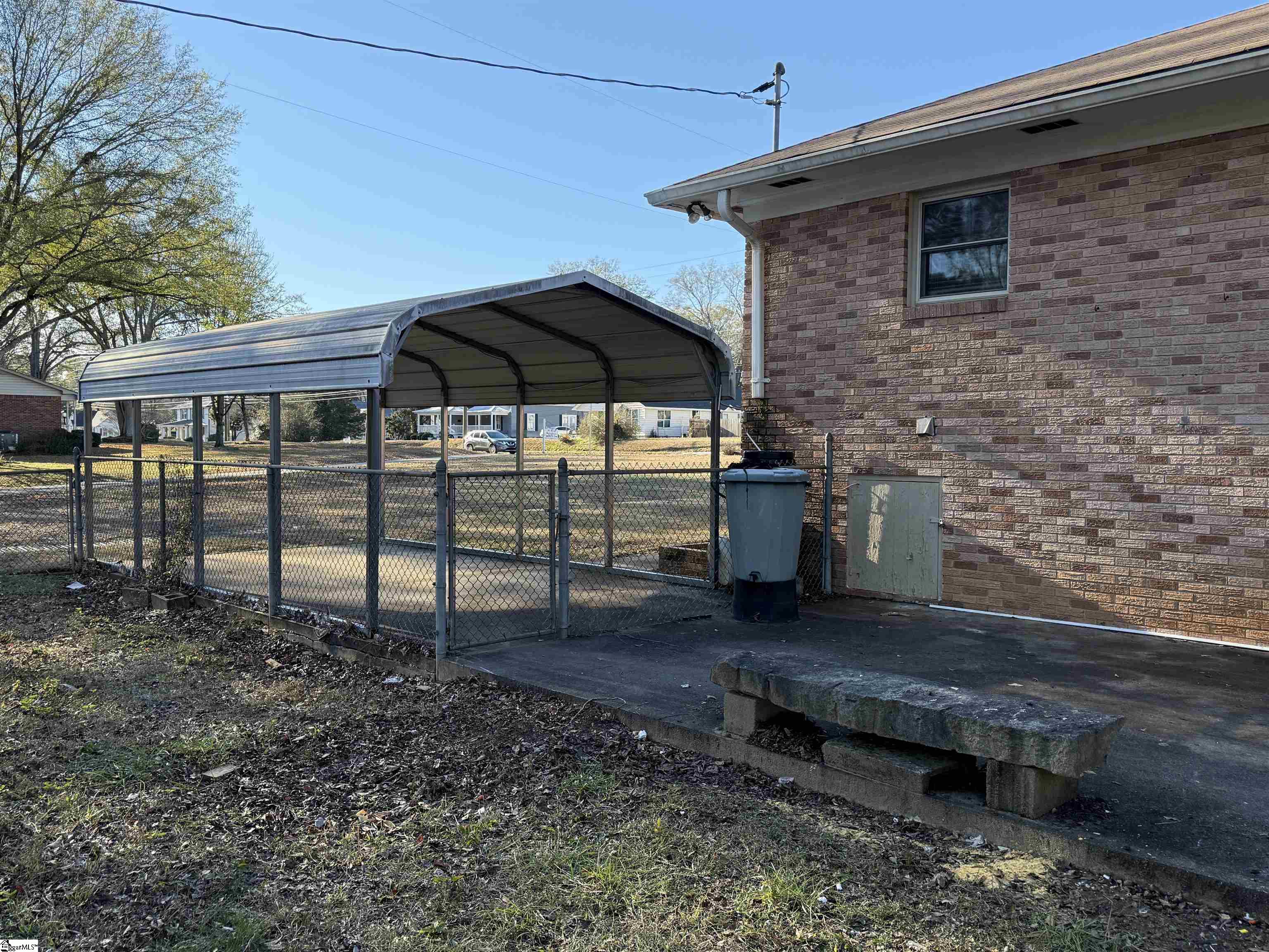 600 North Adair Street Clinton, SC 29325 - Photo 7 of 42