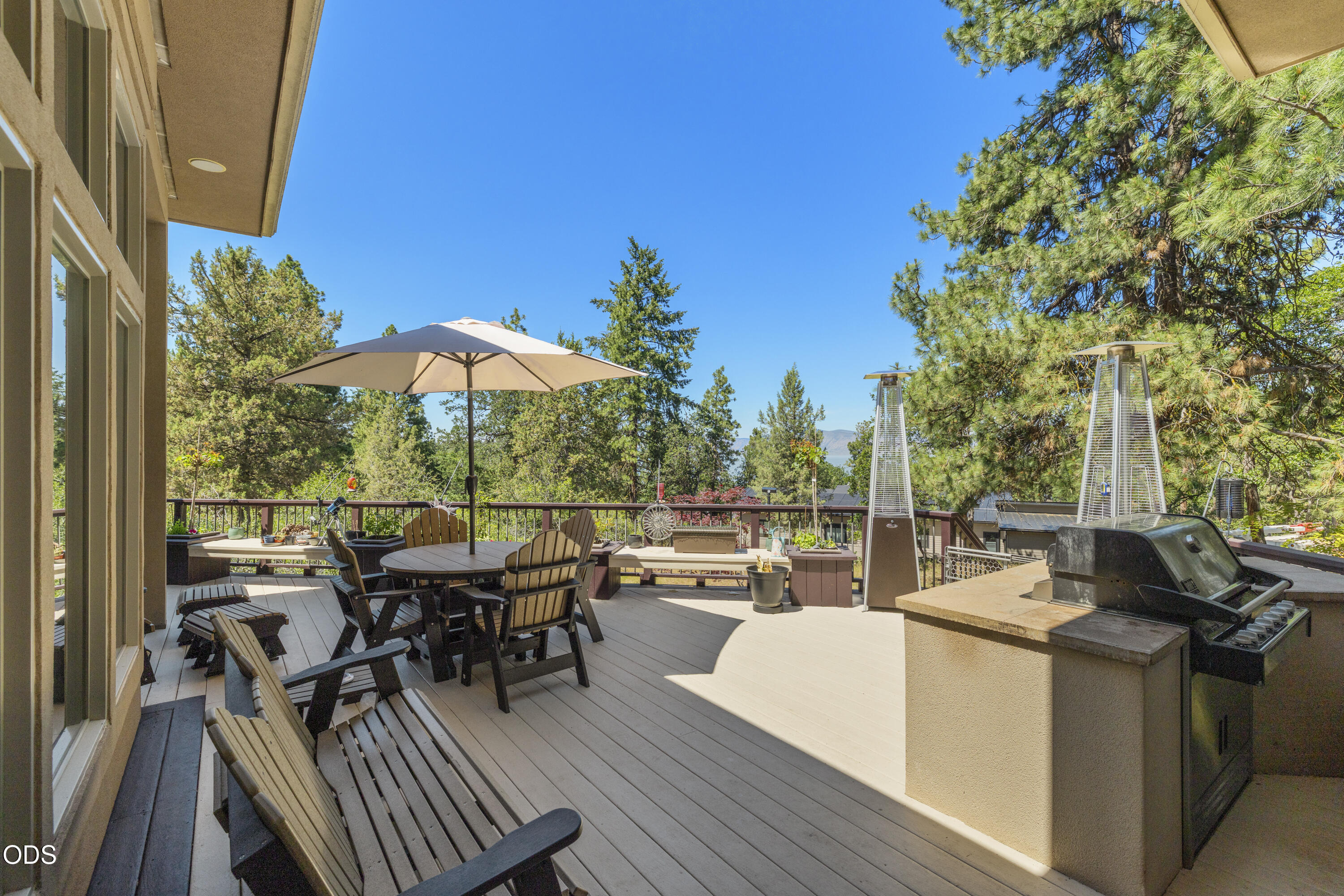 6749 Cooper's Hawk Road Klamath Falls, OR 97601 - Photo 19 of 60