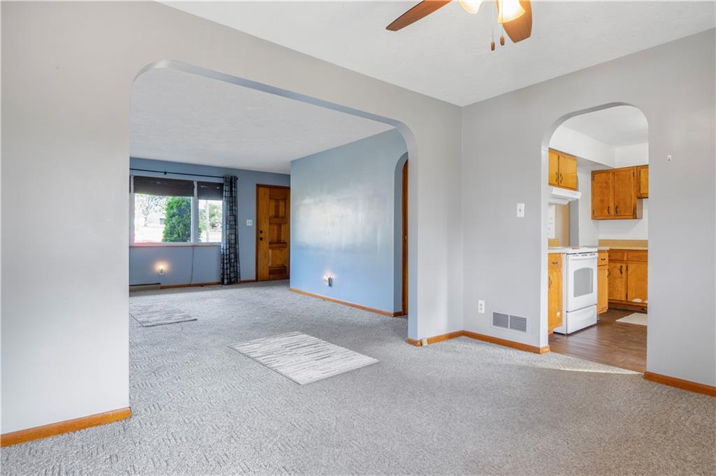304 Balsinger Road Uniontown, PA 15401 - Photo 29 of 45 an empty room with windows and closet