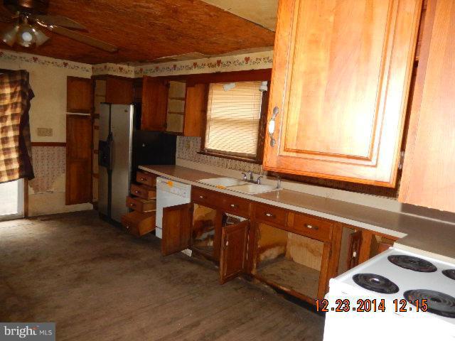 1857 Choptank Road Pasadena, MD 21122 - Photo 10 of 15 Kitchen