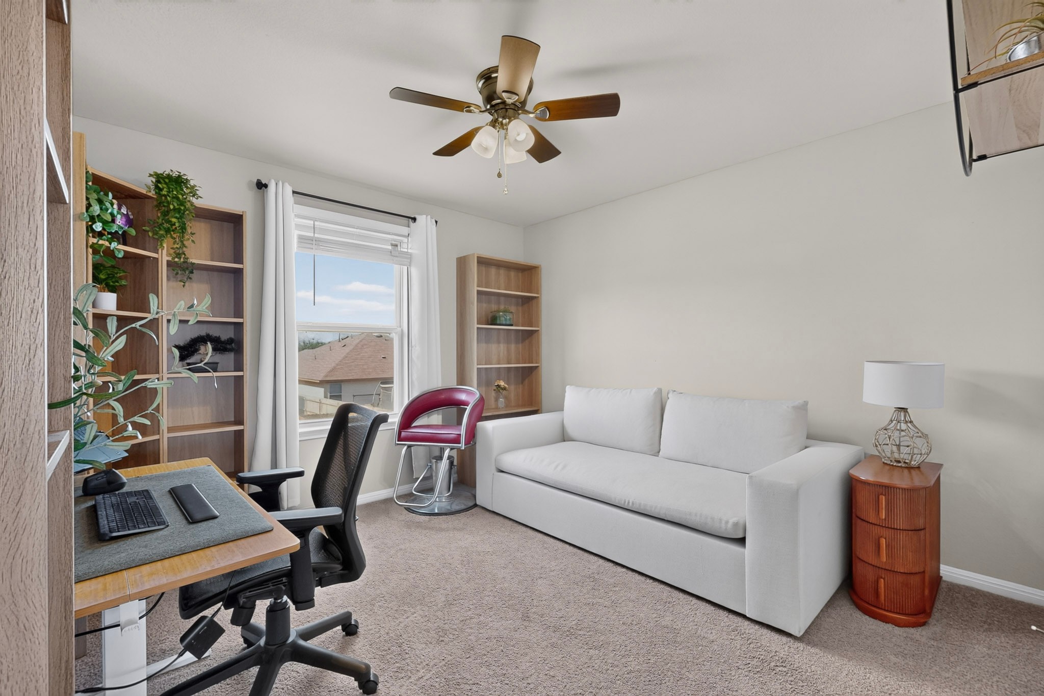 132 Wapiti Road Buda, TX 78610 - Photo 12 of 31 Well-lit flex space. Can be used as an office or a bedroom.