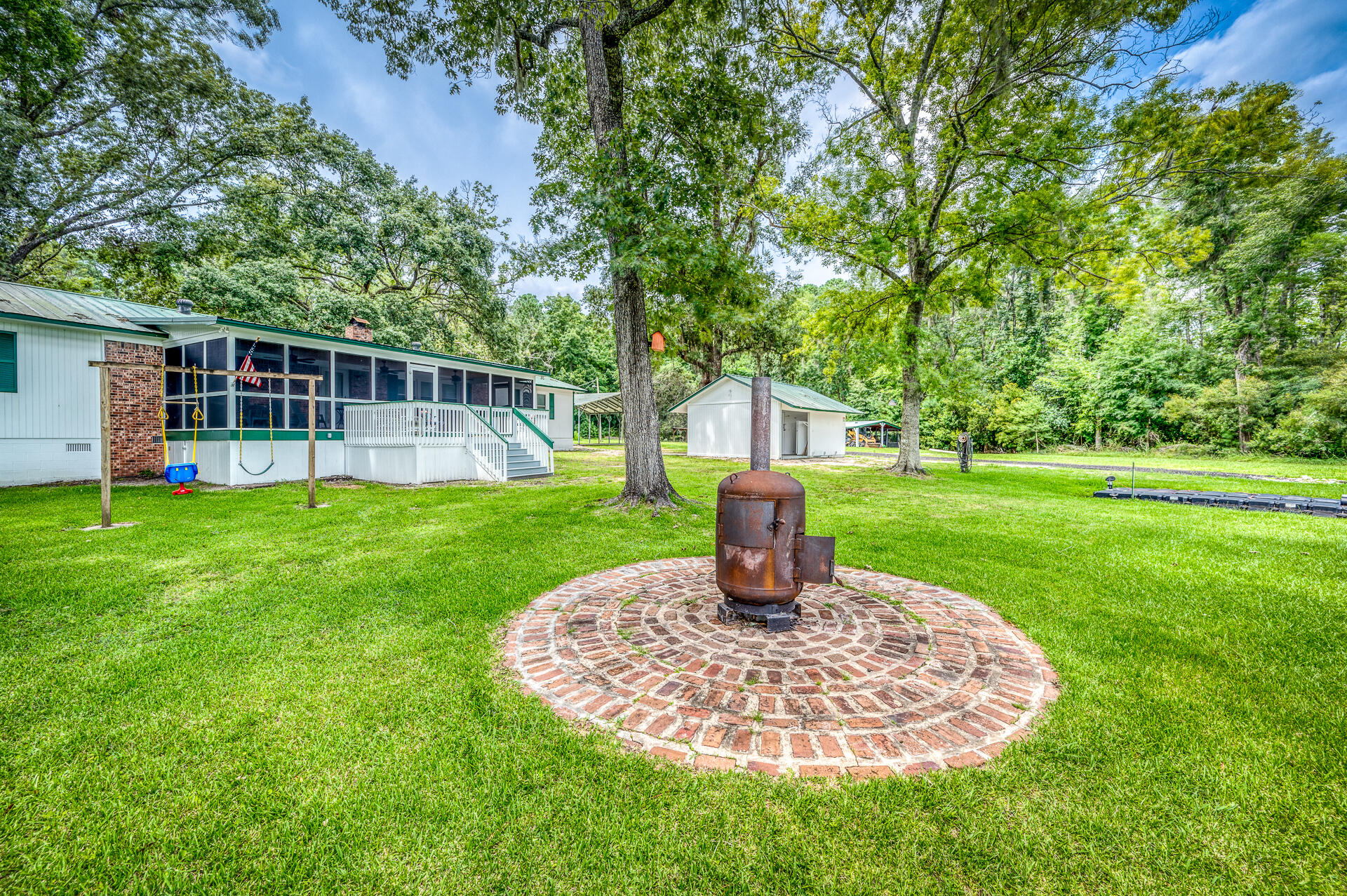 538 Castlebury Road Walterboro, SC 29488 - Photo 25 of 42 538Castlebury-27