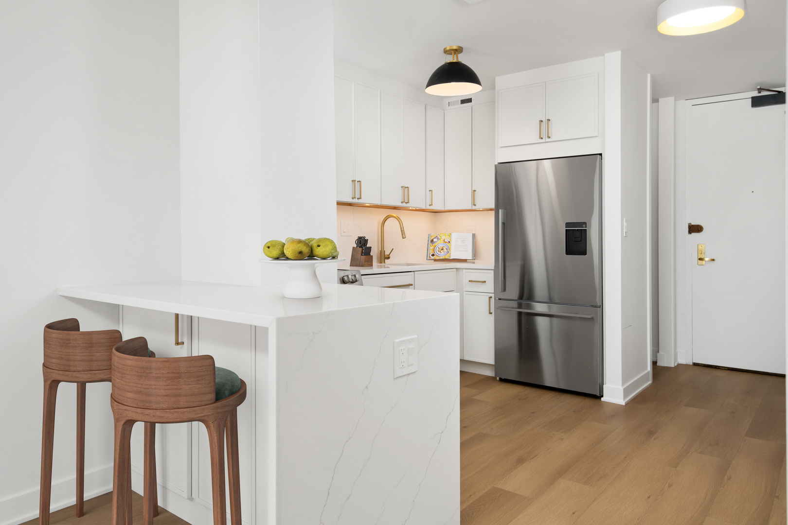 2650 North Lakeview Avenue, Unit 1503 Chicago, IL 60614 - Photo 7 of 16