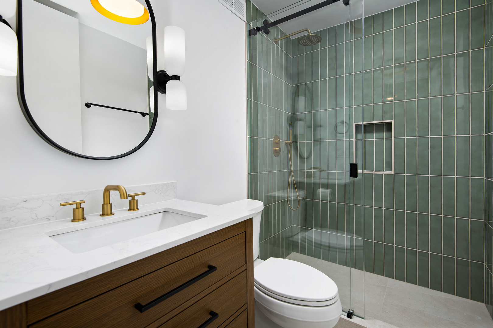 2650 North Lakeview Avenue, Unit 1503 Chicago, IL 60614 - Photo 10 of 16