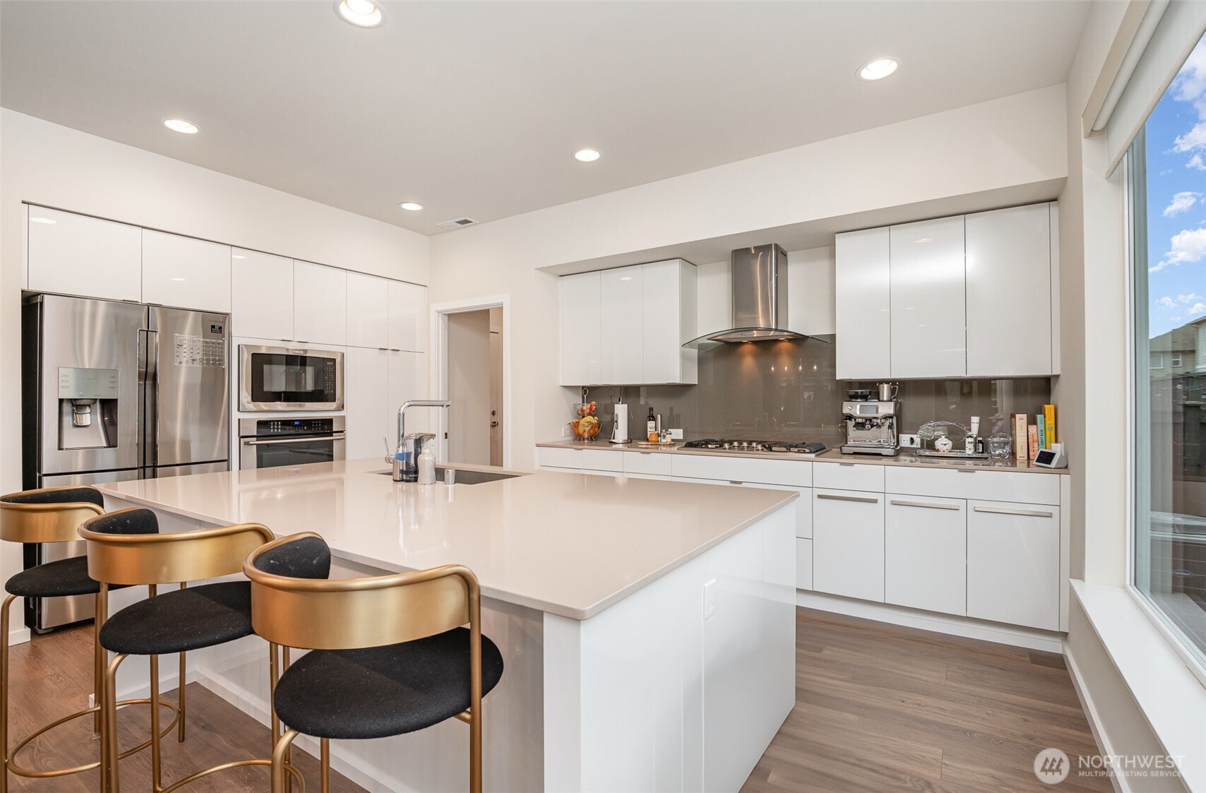 3444 Southeast 19th Way Renton, WA 98058 - Photo 11 of 36