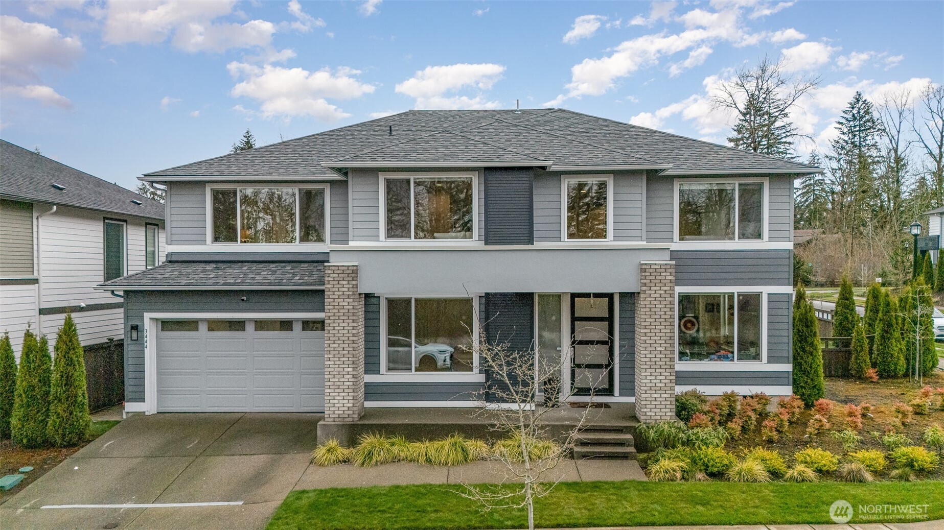 3444 Southeast 19th Way Renton, WA 98058 - Photo 3 of 36