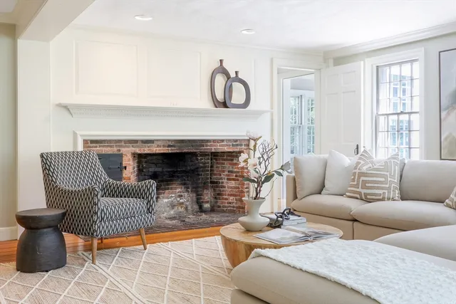 $2,995,000 | 42 Edmunds Road, Wellesley, MA 02481