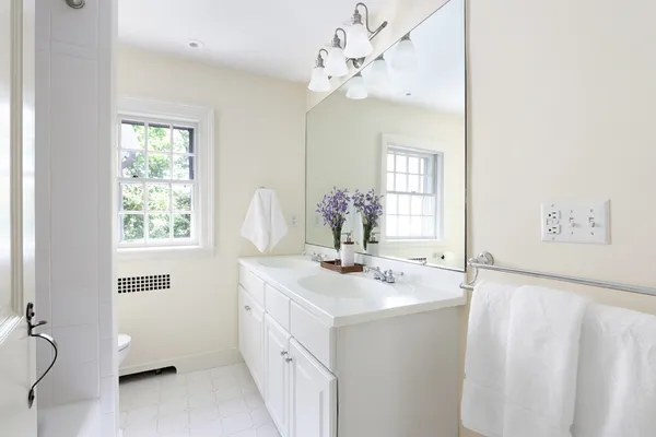 $2,995,000 | 42 Edmunds Road, Wellesley, MA 02481