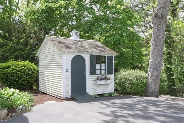 $2,995,000 | 42 Edmunds Road, Wellesley, MA 02481