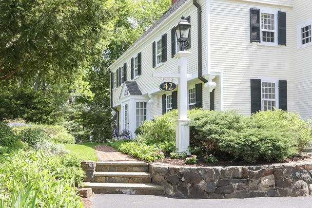 $2,995,000 | 42 Edmunds Road, Wellesley, MA 02481