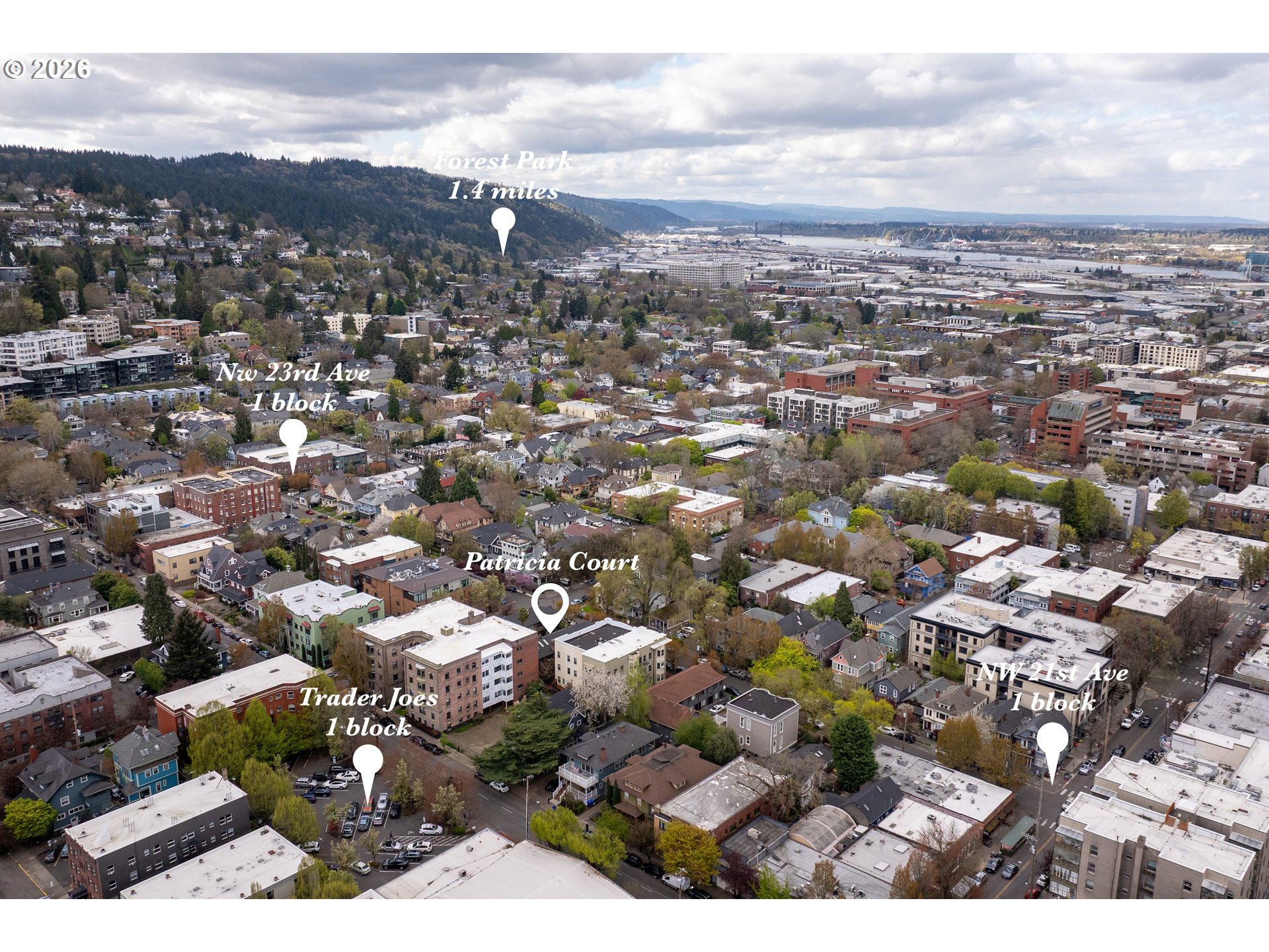 2182 Northwest Hoyt Street, Unit 8 Portland, OR 97210 - Photo 24 of 26 an aerial view of multiple house