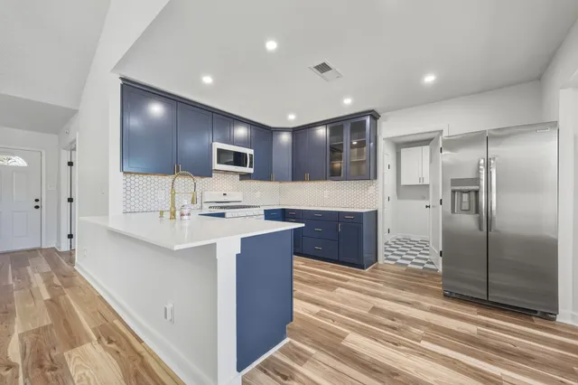 $2,995 | 1912 Cannonwood Lane, Austin, TX 78745