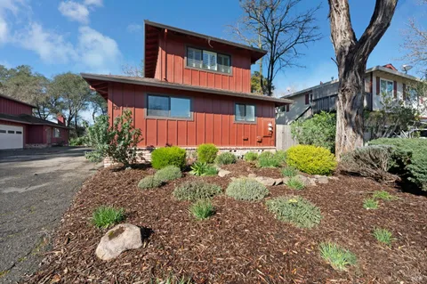 $1,250,000 | 1311 Prentice Drive, Healdsburg, CA 95448