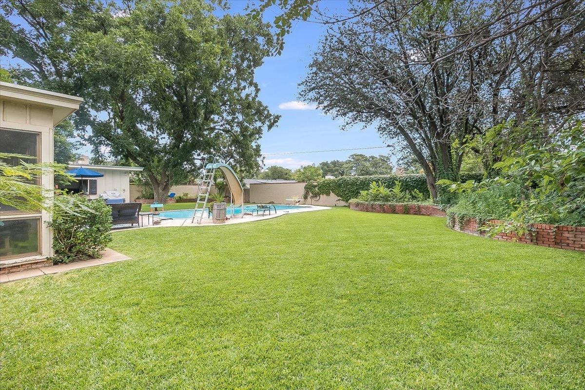 1308 Borger Plainview, TX 79072 - Photo 12 of 47 Photo 12