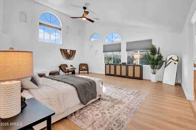 $1,097,000 | 10624 North 38th Street, Phoenix, AZ 85028