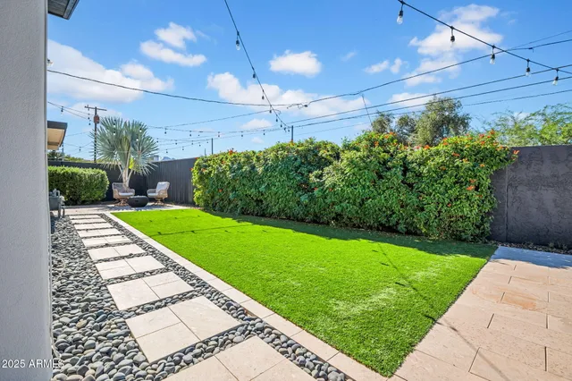 $1,097,000 | 10624 North 38th Street, Phoenix, AZ 85028