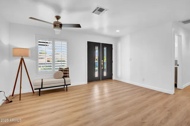 $1,097,000 | 10624 North 38th Street, Phoenix, AZ 85028