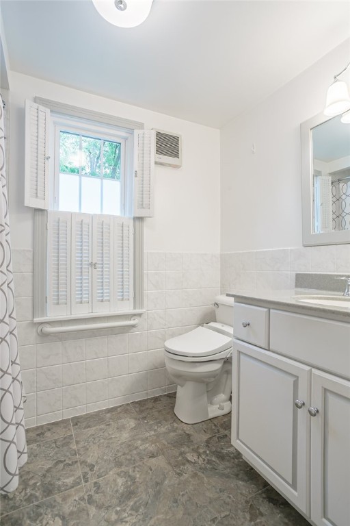 80 South Street Pittsford, NY 14534 - Photo 21 of 46 First floor bathroom