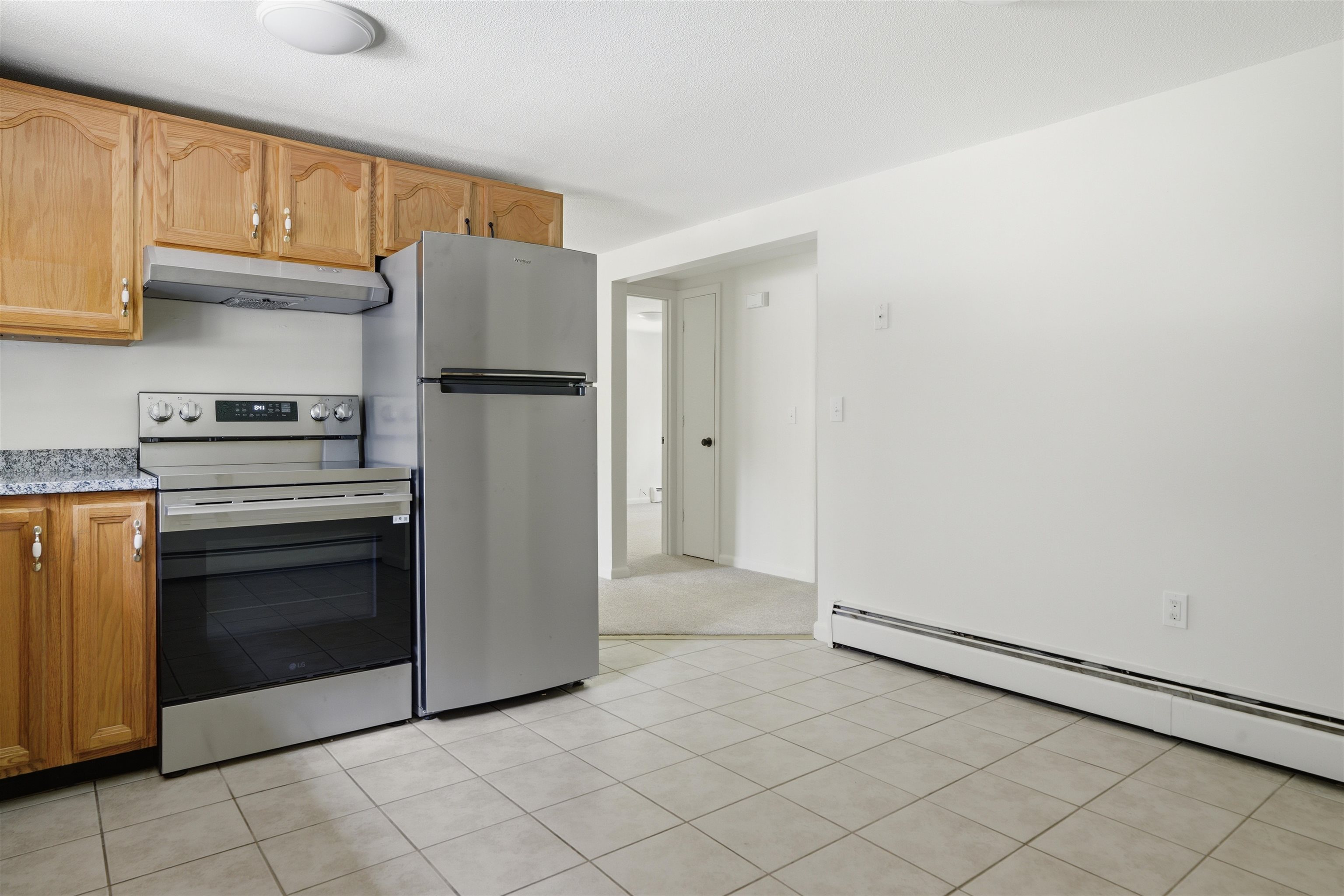289 Derry Road, Unit B Hudson, NH 03051 - Photo 3 of 17