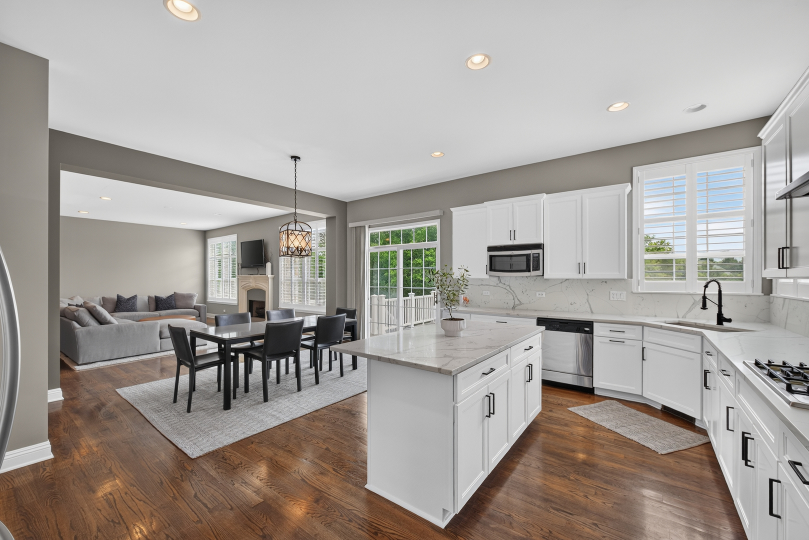 1113 Ashley Lane Inverness, IL 60010 - Photo 19 of 64