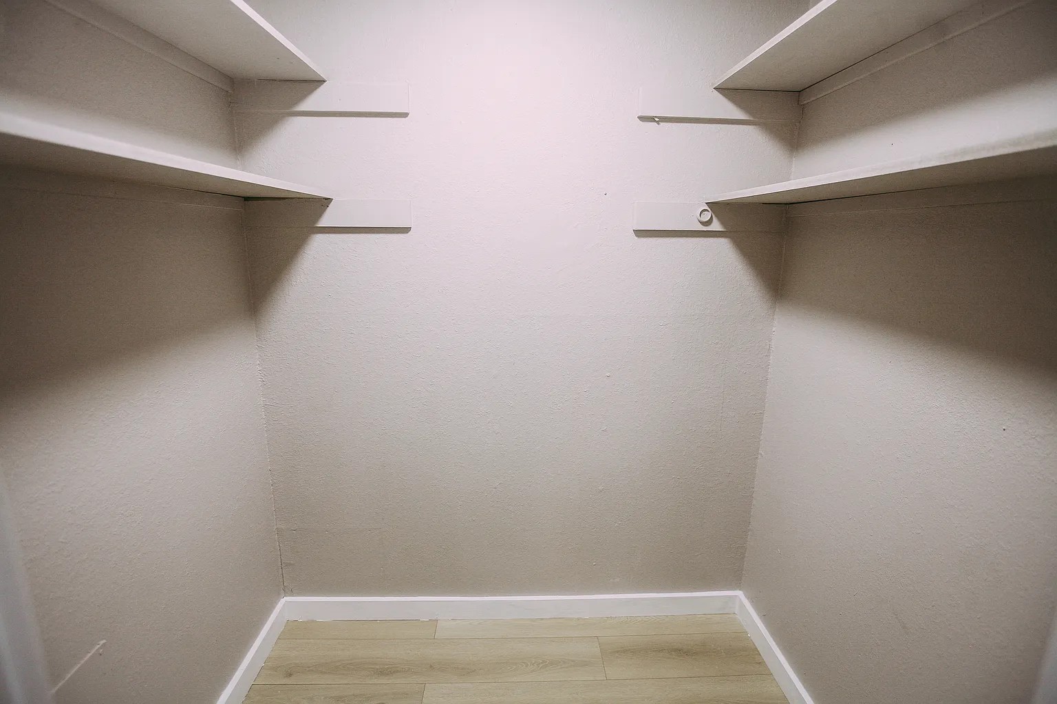 345 Fm 86, Unit 32 Luling, TX 78648 - Photo 7 of 8 View of spacious closet