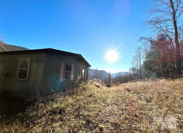 $299,000 | 108 Lanning Road, Clyde, NC 28721