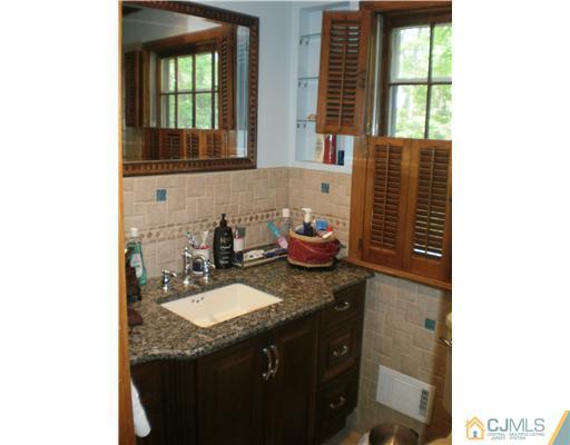 6 Yorktown Road East Brunswick, NJ 08816 - Photo 14 of 14 Gallery Image 14