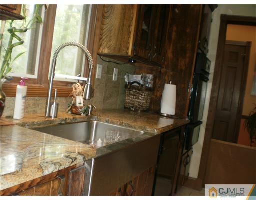 6 Yorktown Road East Brunswick, NJ 08816 - Photo 4 of 14 Gallery Image 4