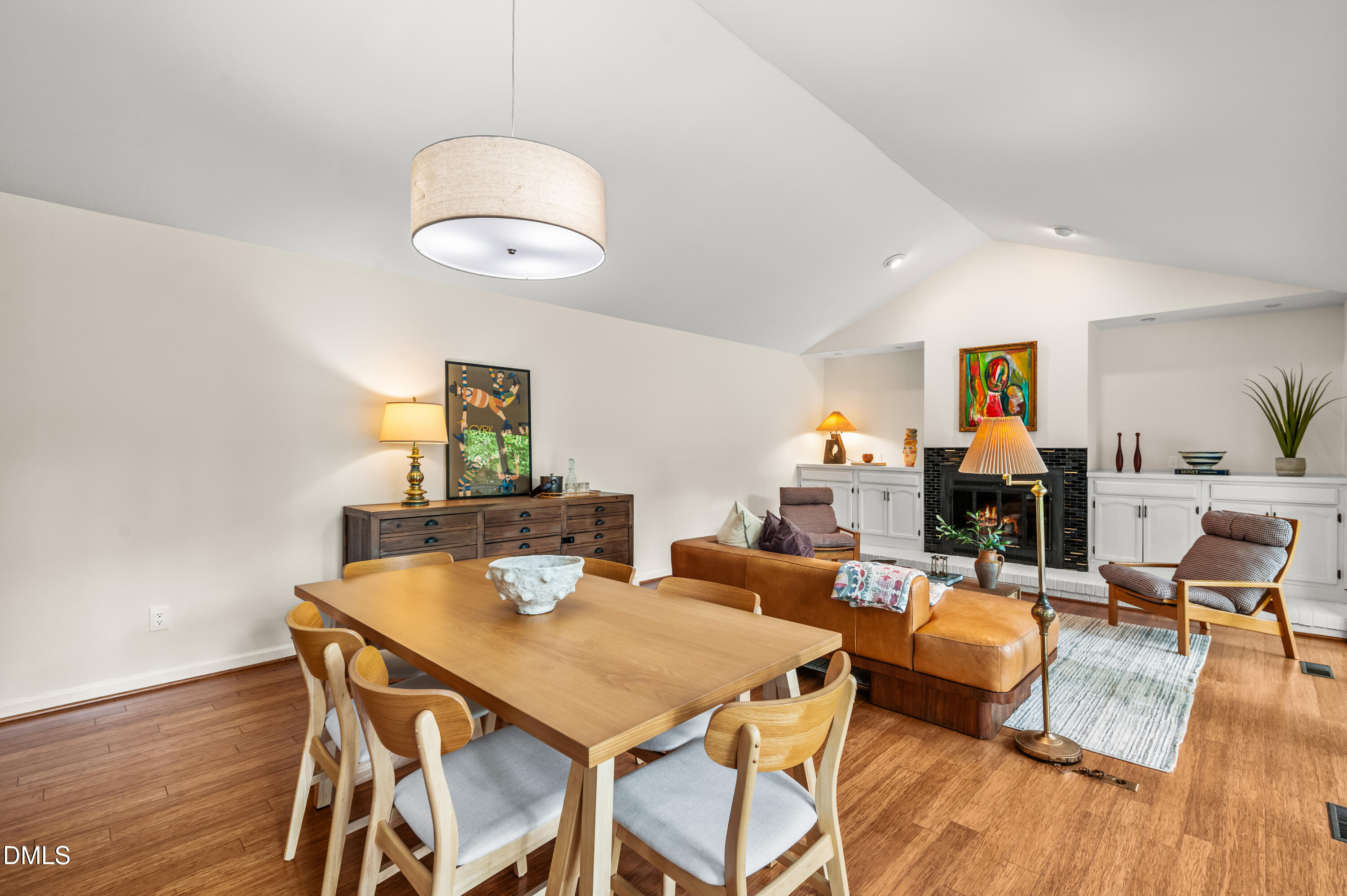 2929 Rue Sans Famille Raleigh, NC 27607 - Photo 5 of 48 05 - Living Room