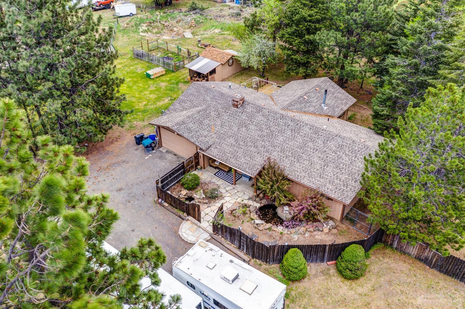 61850 Ward Road Bend, OR 97702 - Photo 1 of 25 Primary Photo